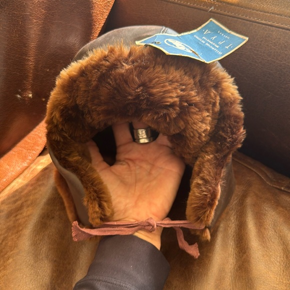 Vintage genuine Russian fur trapper aviator hat in rich chocolate brown NWT - Picture 2 of 16
